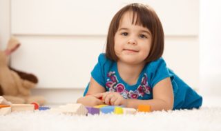 Kleinkinder spielerisch fördern