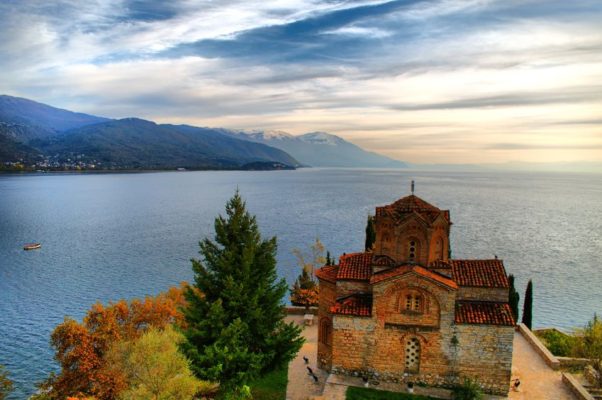 Familienurlaub in Mazedonien - Kirche St. Johannes bei Ohrid am Ohridsee in Makedonien