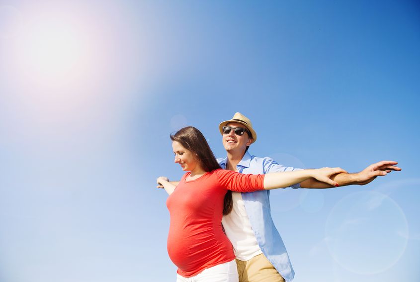 Schwanger fliegen: Checkliste zum Fliegen in der Schwangerschaft