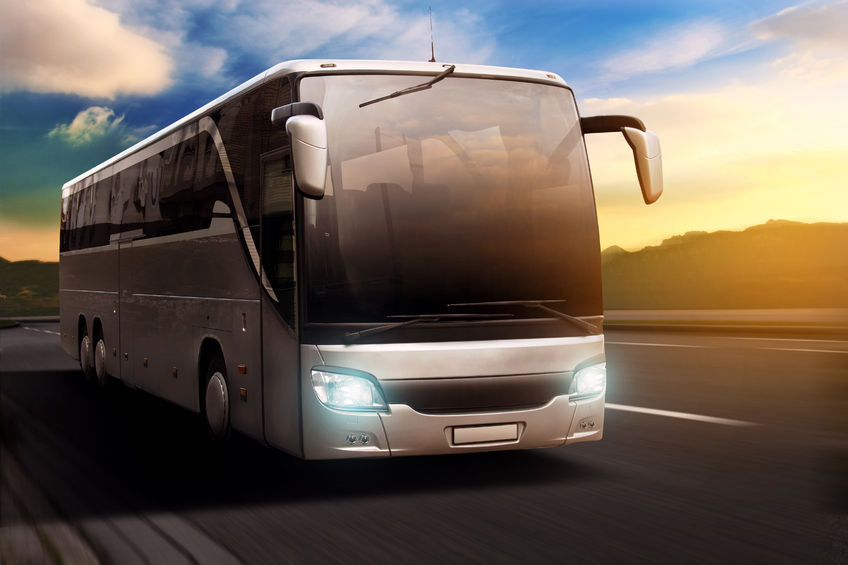 Rundreisen im Bus – Entdeckungstour auf vier Rädern
