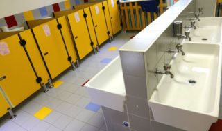 Kindergarten WC