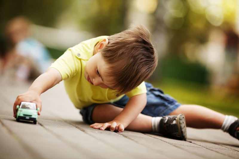 Damit spielen 1-jährige und 2-jährige Kinder gern