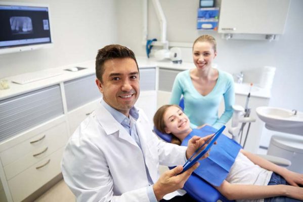 Kinderzahnarzt: Den richtigen Zahnarzt in der Nähe finden