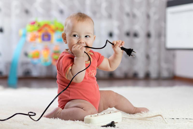 Haushalt babysicher machen: Ratgeber & Checkliste