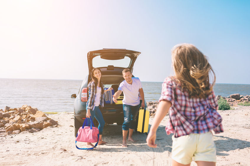 Reisen mit Kindern: Checkliste für einen stressfreien und erholsamen Familienurlaub