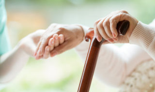 Pflege alter Menschen in der Familie
